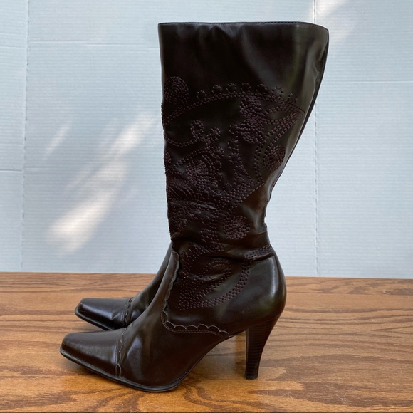 Vintage Shoes - Vintage Y2K Brown Embroidered Floral Heel Boot 7.5